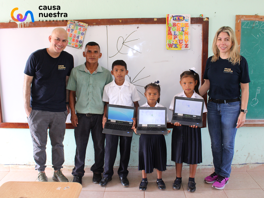 ¡Llevando tecnología y alegría a la Escuela Monte&nbsp;Grande!